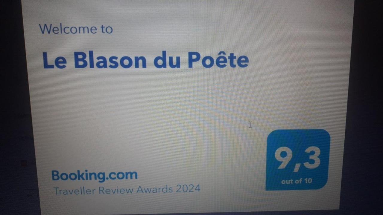 Le Blason Du Poete Mayet Exterior photo